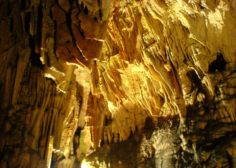 Doživite čarobnost jame Biserujka na otoku Krk