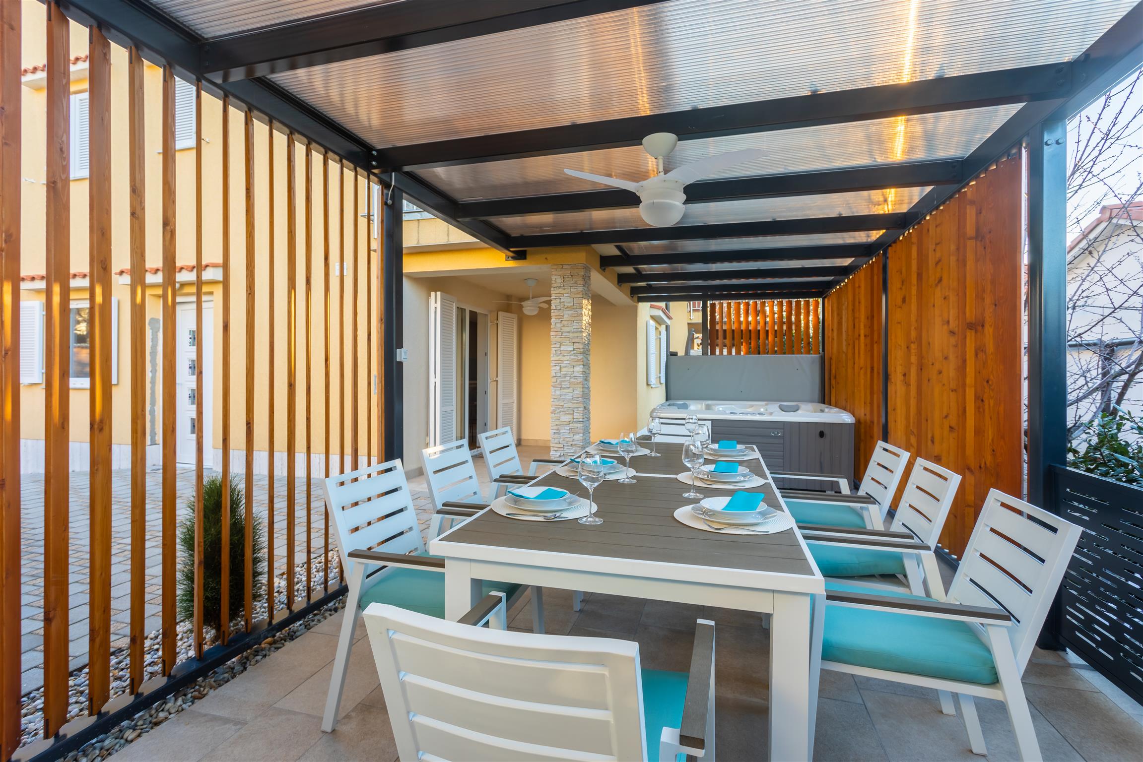 Ferienwohnung Solinar mit Whirlpool, nahe dem Sandstrand for rent in